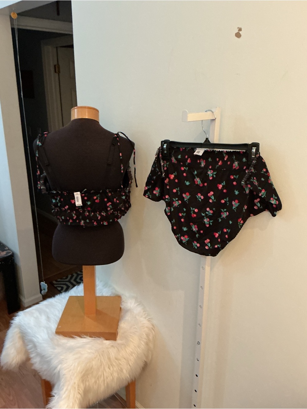Torrid Curve Cherry Print Bralette & Hipster Panty Set – Size 3 – NWT - Picture 12 of 16